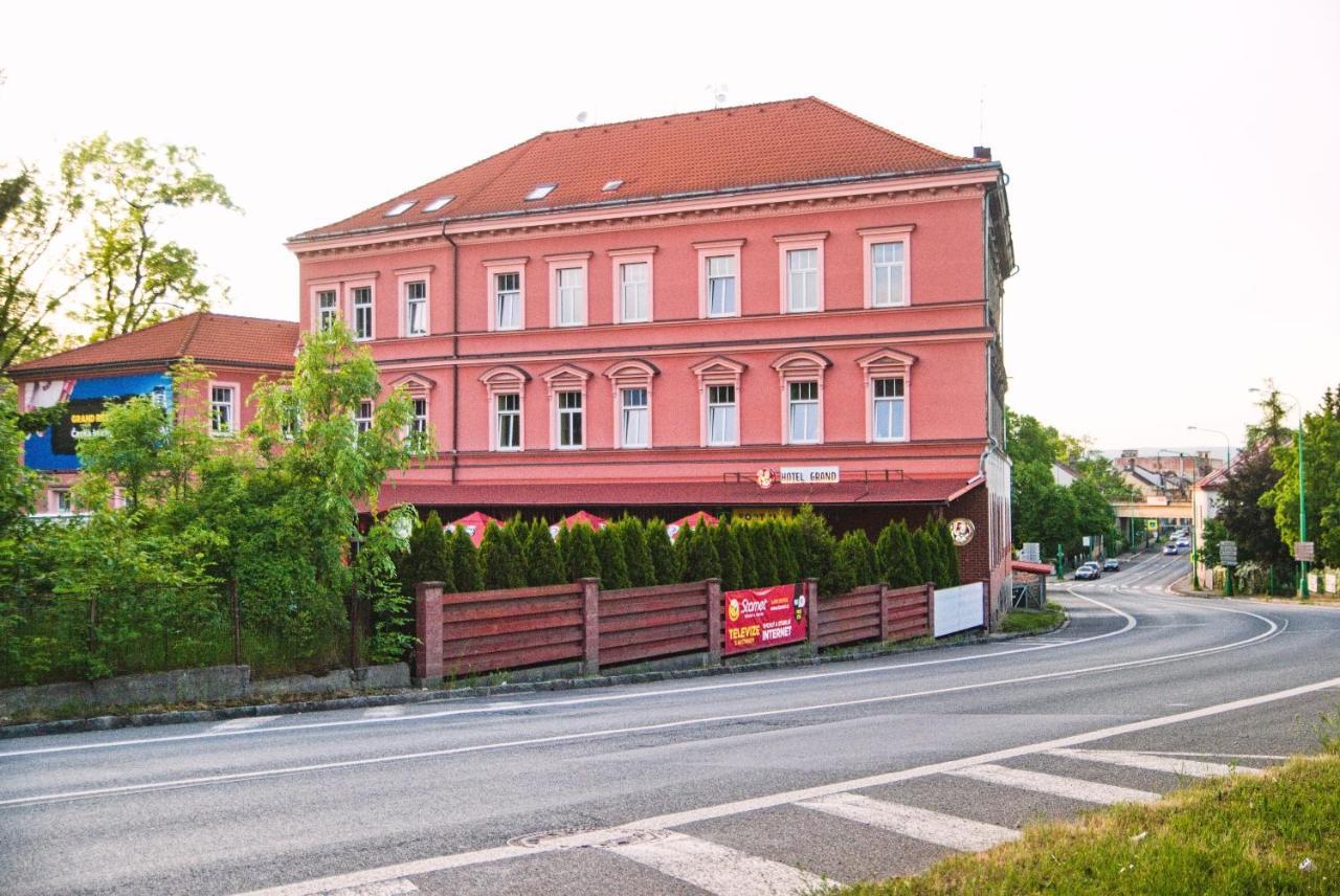 Grand Hotel Jaroměř Dış mekan fotoğraf